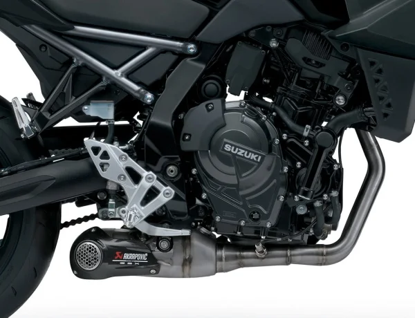 Suzuki GSX-8S EVO — Bicilindrico con terminale Akrapovic