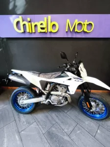 Suzuki DR-Z4SM KM0